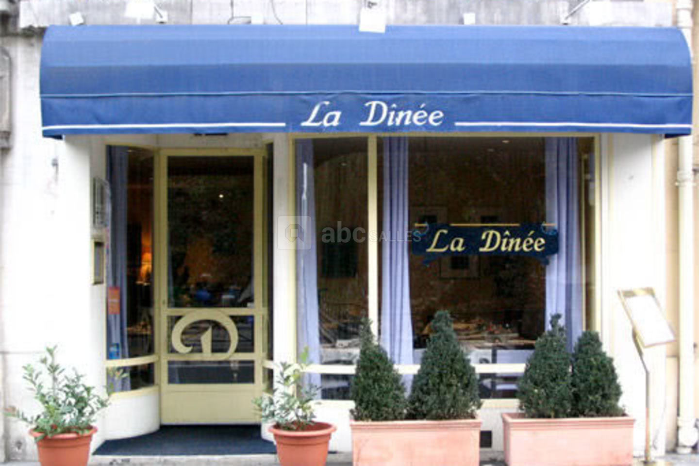 La Dinee Restaurant