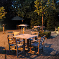 Patio Salon CORTINA, pour des cocktails ou repas en extérieur