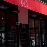 Store dupont café