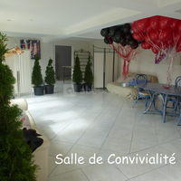 Salle de convivialité (multiservices) plein sud.