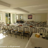 Gouter de 50 pers dans salle de convivialie