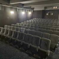 Salle 2, vue sièges, 110 places