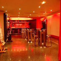 Le bar du bas