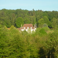 Le château vu du chemin d'accès (2)