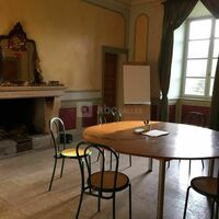 Atelier de travail en petit salon