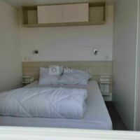 Une chambre  lit double