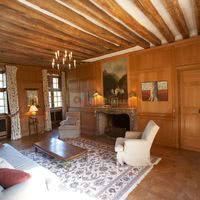 Petit salon de 31 m2, atmosphère chaude et intime