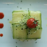 Bruschetta de légumes, oeuf de caille poché