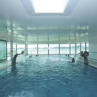 Piscine d'eau de mer chauffée