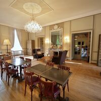 Salon Gris