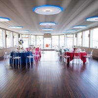 Salle présentation de tables