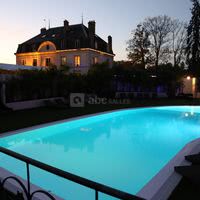 Piscine du Yacht Club de nuit