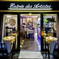 Entrée des Artistes