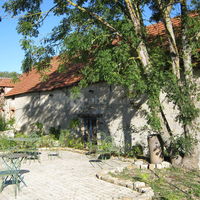 Ferme de la haute maison - une de ses terrasses