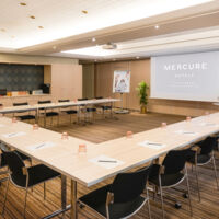 Salle de séminaire en U