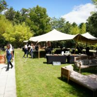 Cocktail déjeunatoire petit jardin de la grande salle