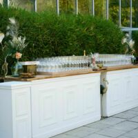Cocktail sur la terrasse de la grande salle de réception