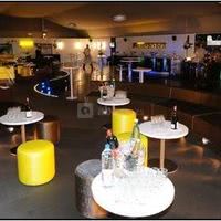 Club lounge