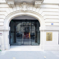 Studio Harcourt Paris