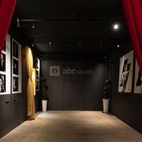 Studio Harcourt Paris