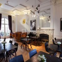 Studio Harcourt Paris