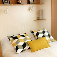 Chalet jaune