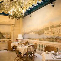 Salle de petit déjeuner / réception
