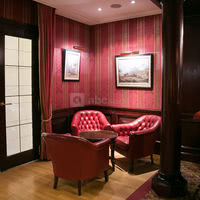 Salon Bar