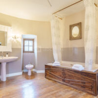 Salle de bain tour