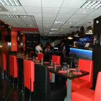 Le People Café