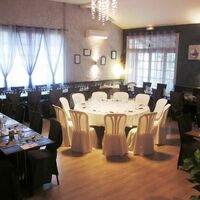 Resto table blanche marron