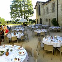 Repas cour intérieure