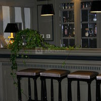 Le Bar