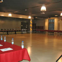Réunion en u 65 participants