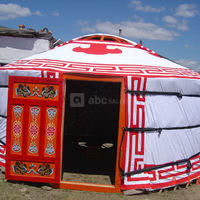 La yourte mongole installée sur son pont