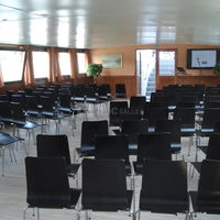 Salon inférieur - théâtre