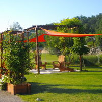 Parc devant la salle