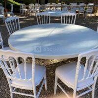 20 tables rondes + 170 chaises Napoléon