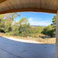 Vue sur la campagne de la terrasse extérieure