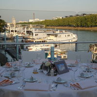 Vue sur le port de plaisance depuis la terrasse