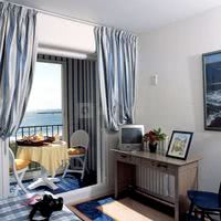 Chambre avec balcon vue sur mer