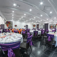 Salle a manger 200 per assise max