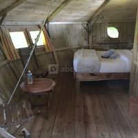 Intérieur de la cabane "Loch ar Gué"