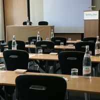 Salon en disposition ecole