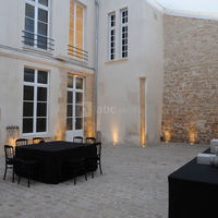 Cour