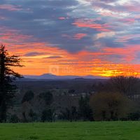 Vue des jardins sur un coucher de soleil