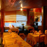 L'Os A Moelle Restaurant