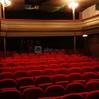 122 places assises
