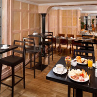 Salle petit-déjeuner
