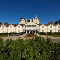 Hôtel Grand Barrail Château Resort & Spa